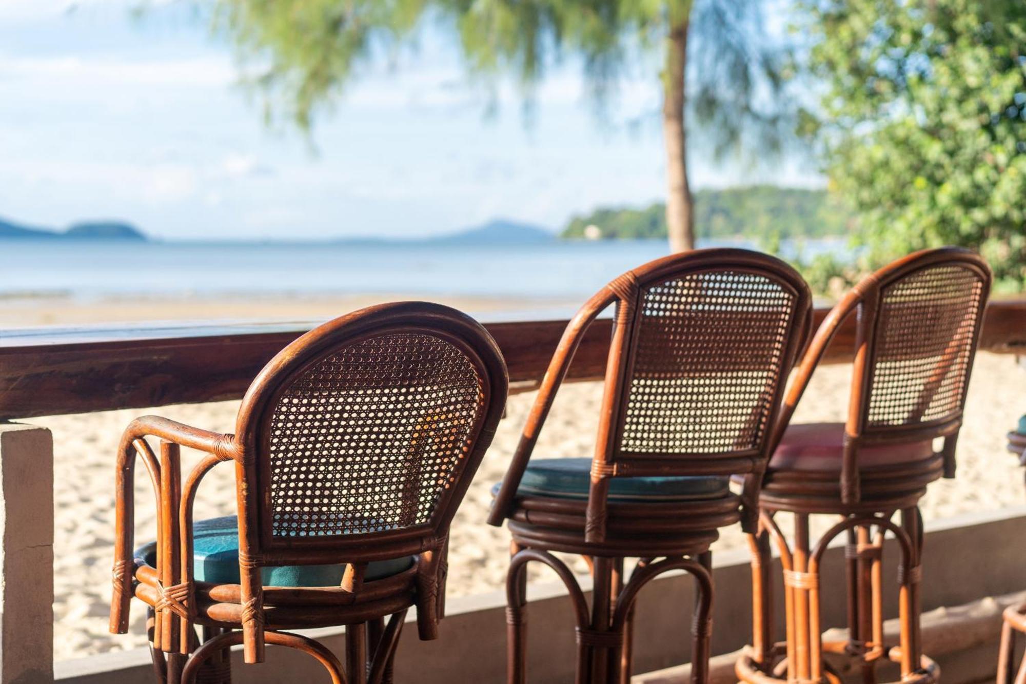 Friendship Beach Resort & Atmanjai Wellness Centre Rawai Ngoại thất bức ảnh