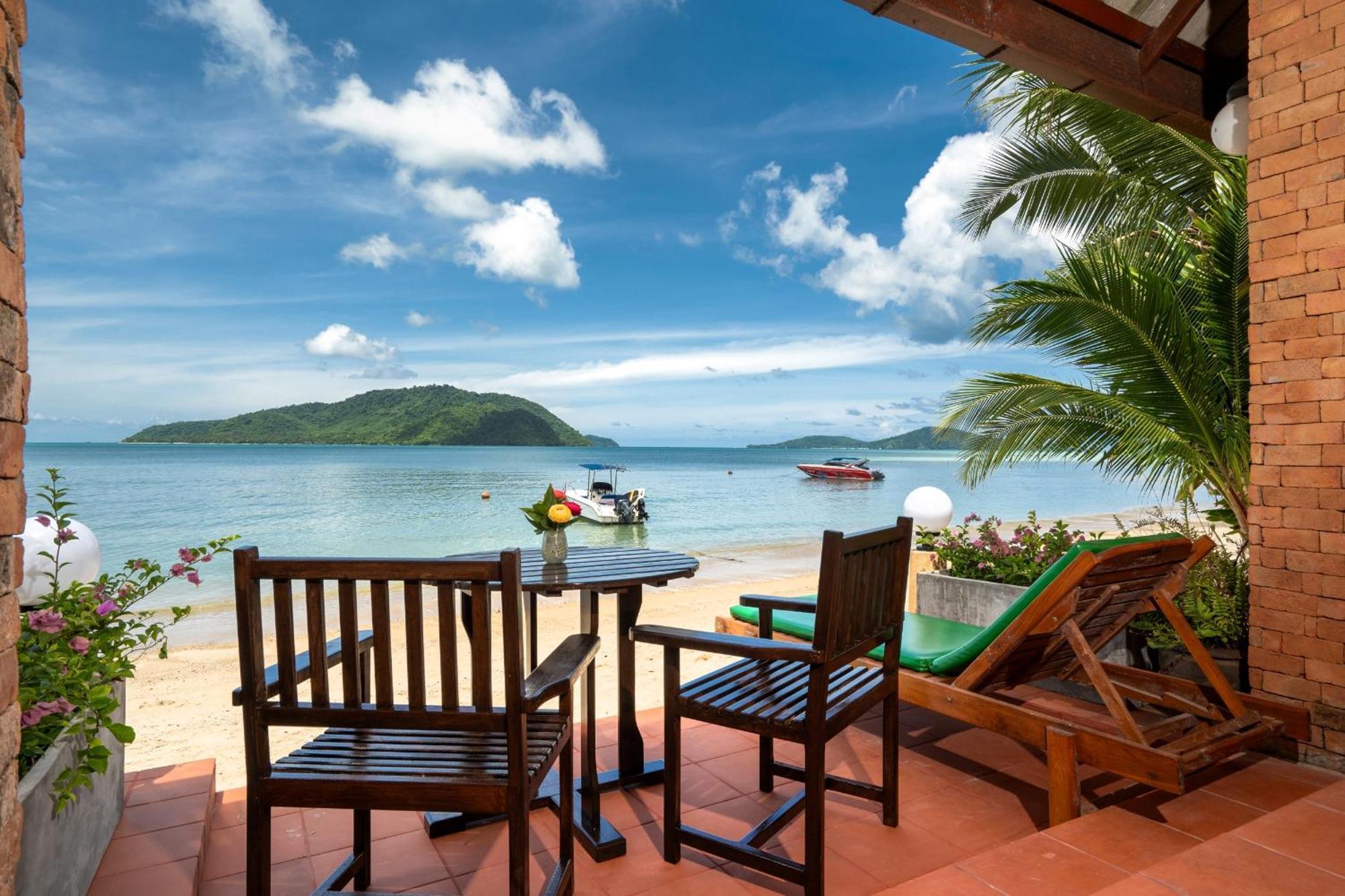 Friendship Beach Resort & Atmanjai Wellness Centre Rawai Ngoại thất bức ảnh