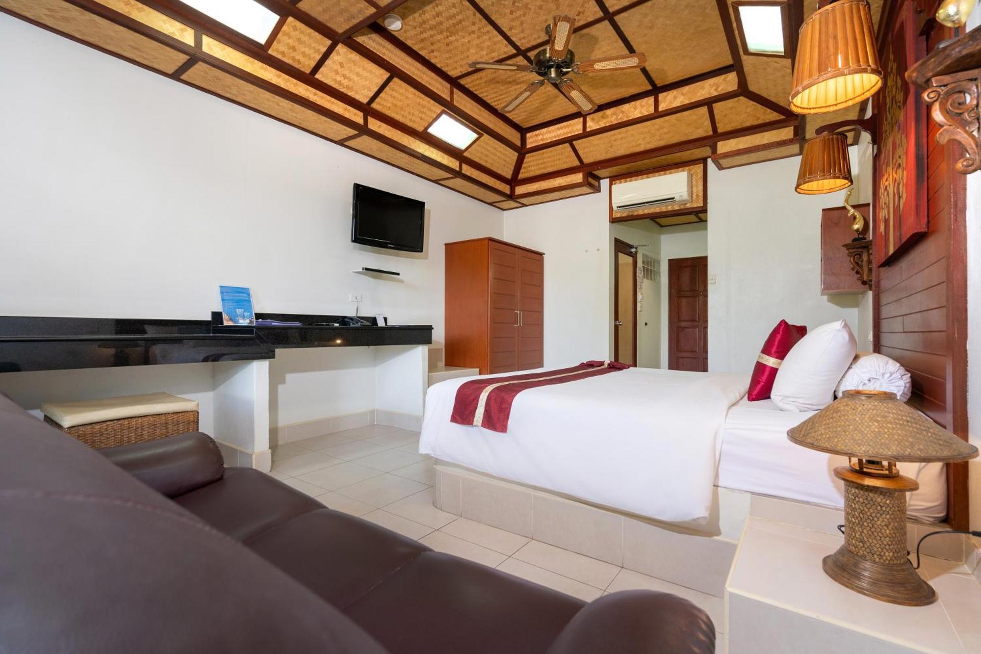 Friendship Beach Resort & Atmanjai Wellness Centre Rawai Ngoại thất bức ảnh