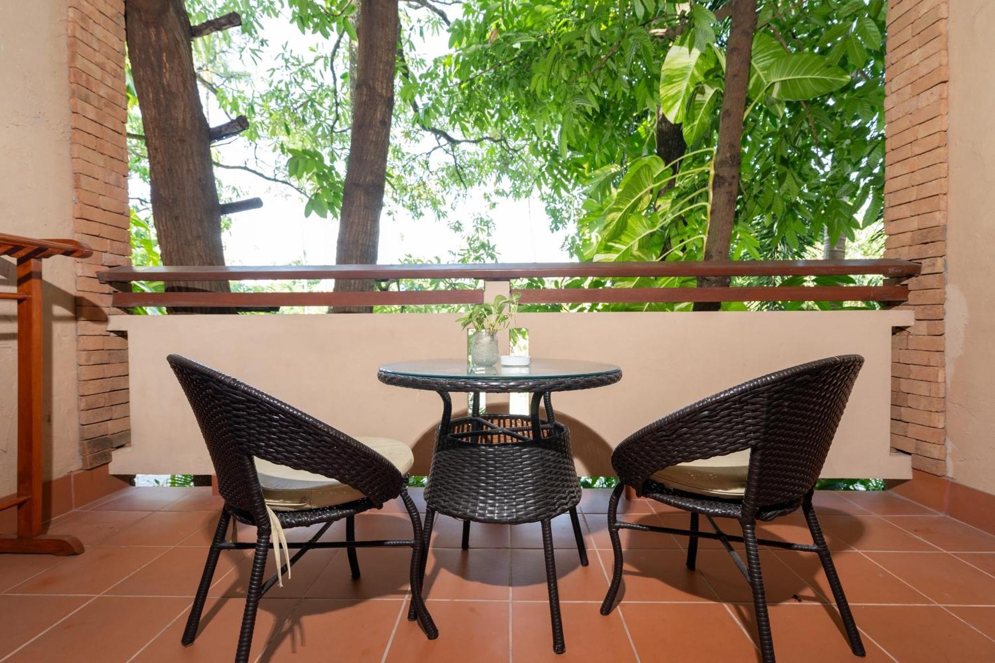 Friendship Beach Resort & Atmanjai Wellness Centre Rawai Ngoại thất bức ảnh