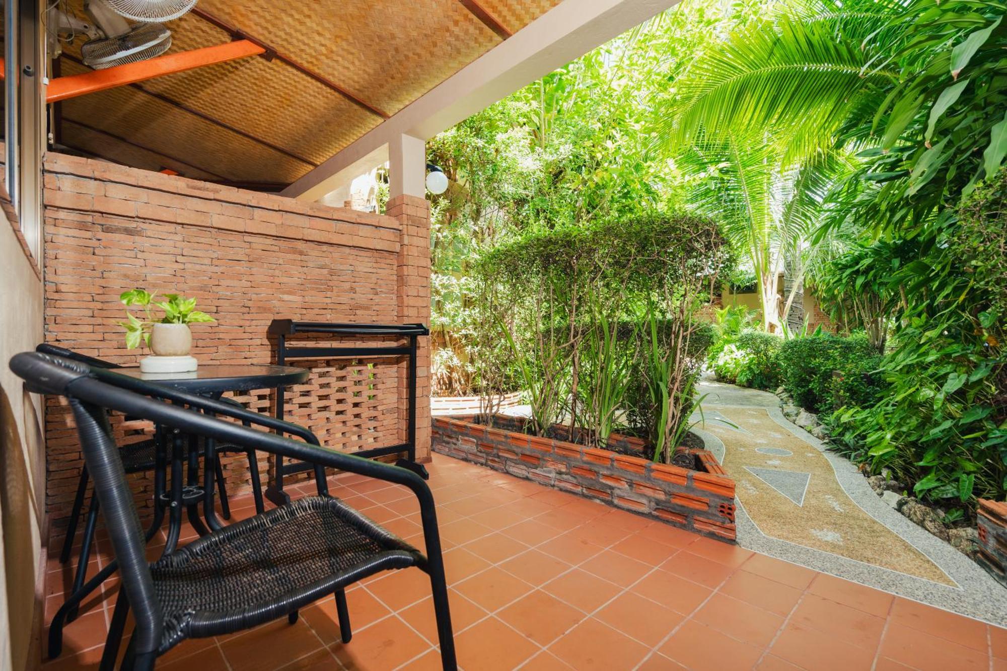 Friendship Beach Resort & Atmanjai Wellness Centre Rawai Ngoại thất bức ảnh