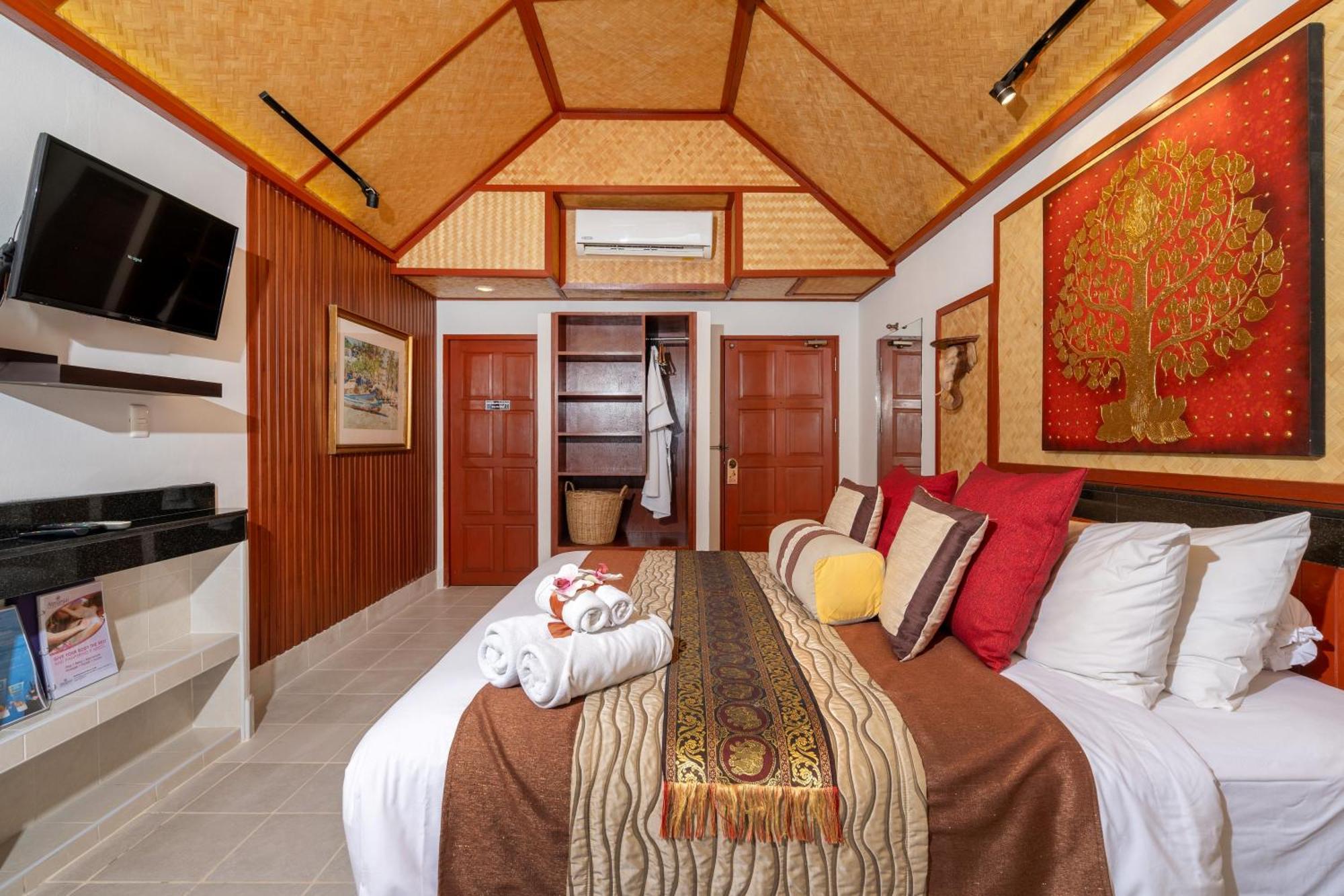 Friendship Beach Resort & Atmanjai Wellness Centre Rawai Phòng bức ảnh