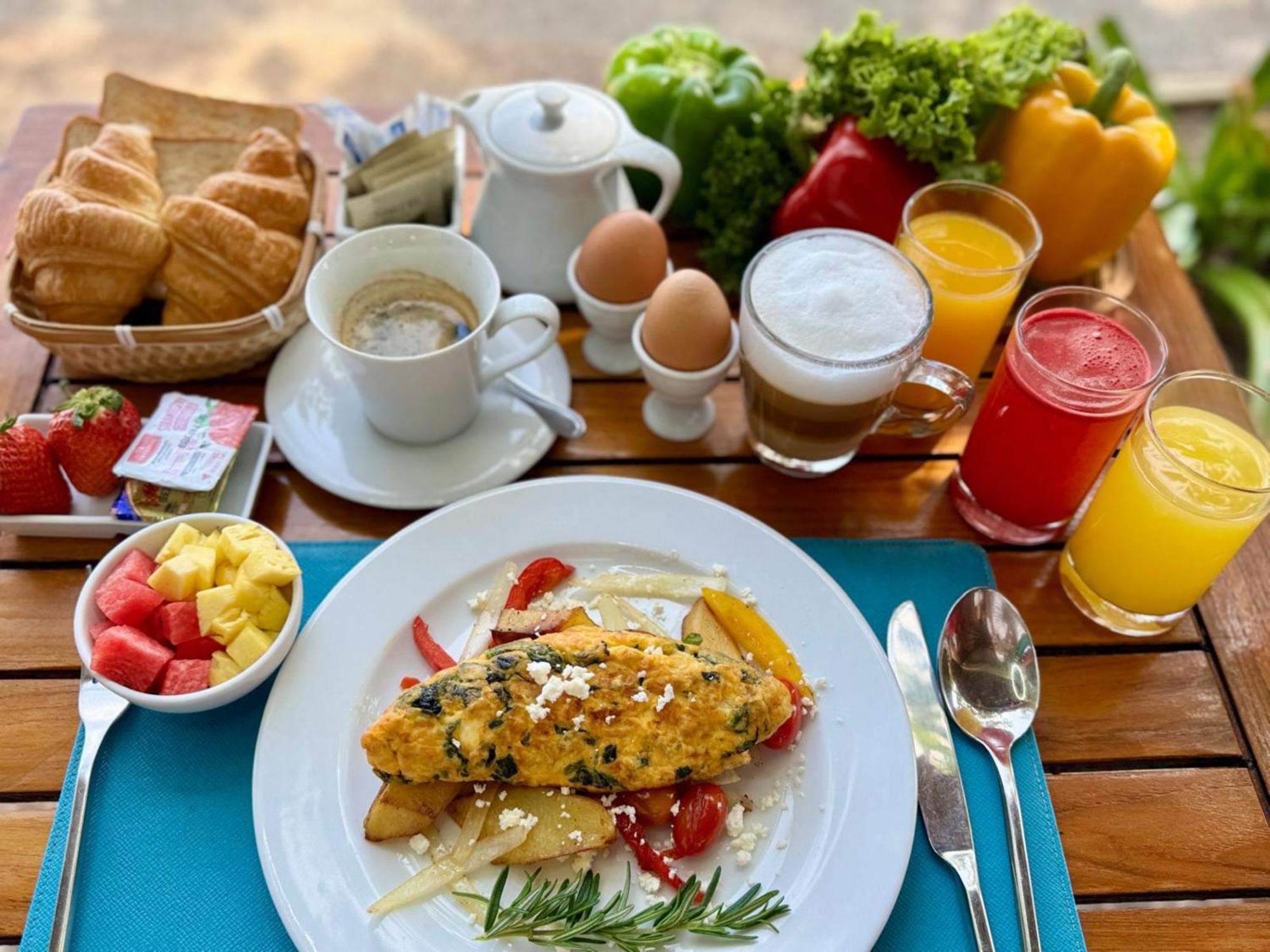 Friendship Beach Resort & Atmanjai Wellness Centre Rawai Ngoại thất bức ảnh